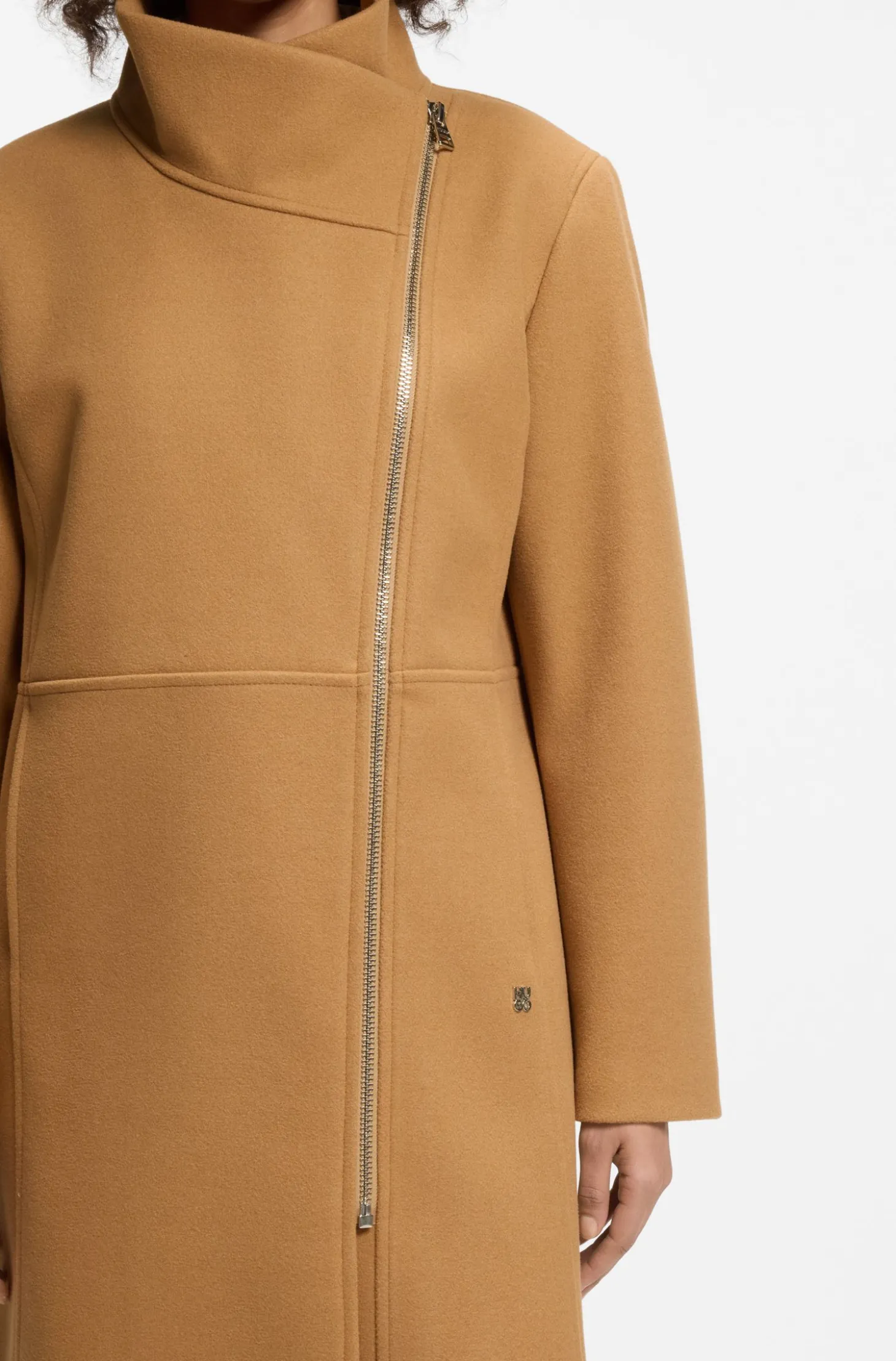 Regular-Fit Mantel mit asymmetrischem Reißverschluss