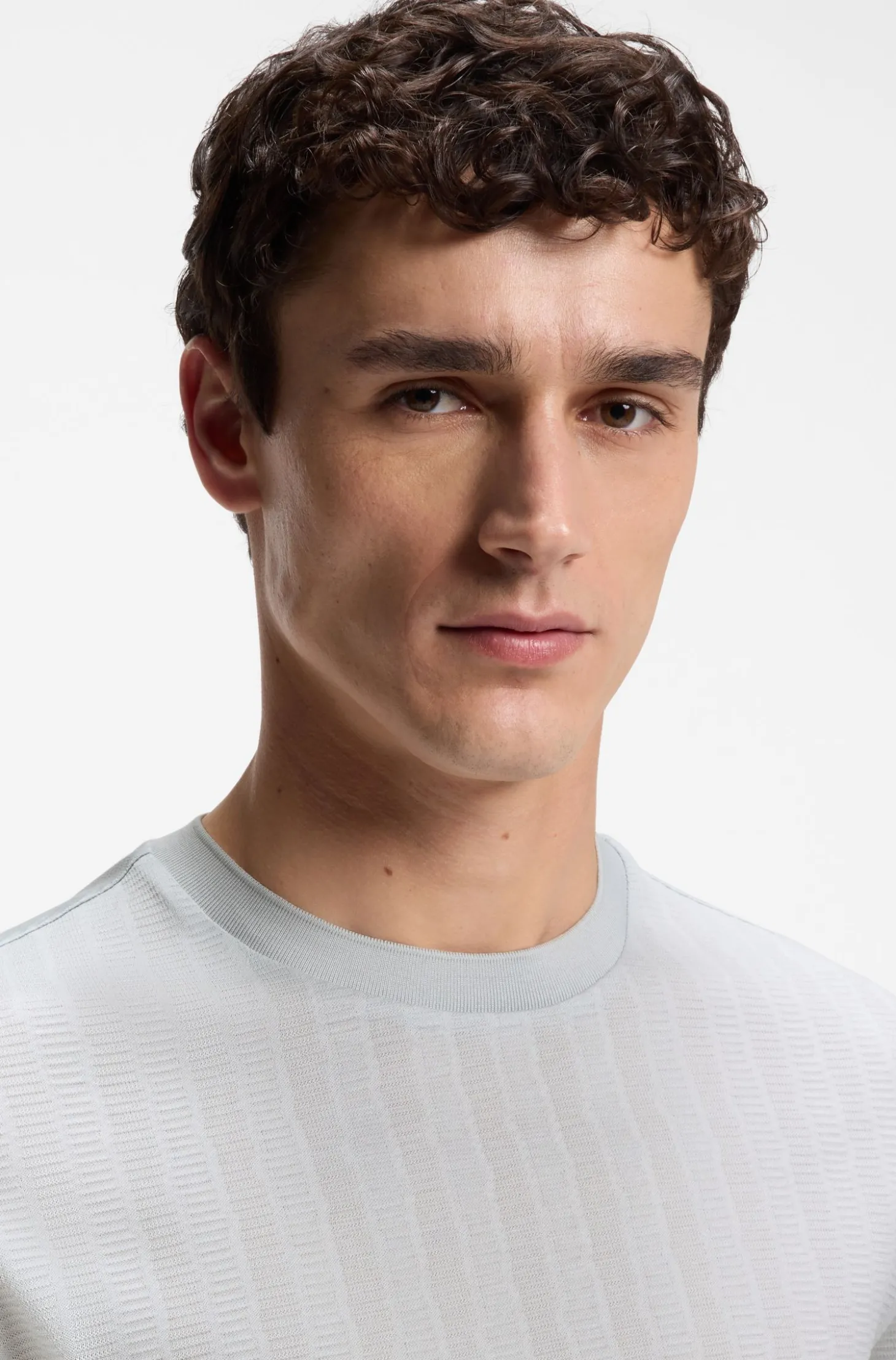 Regular-Fit T-Shirt aus Baumwolle mit erhabener Jacquard-Struktur