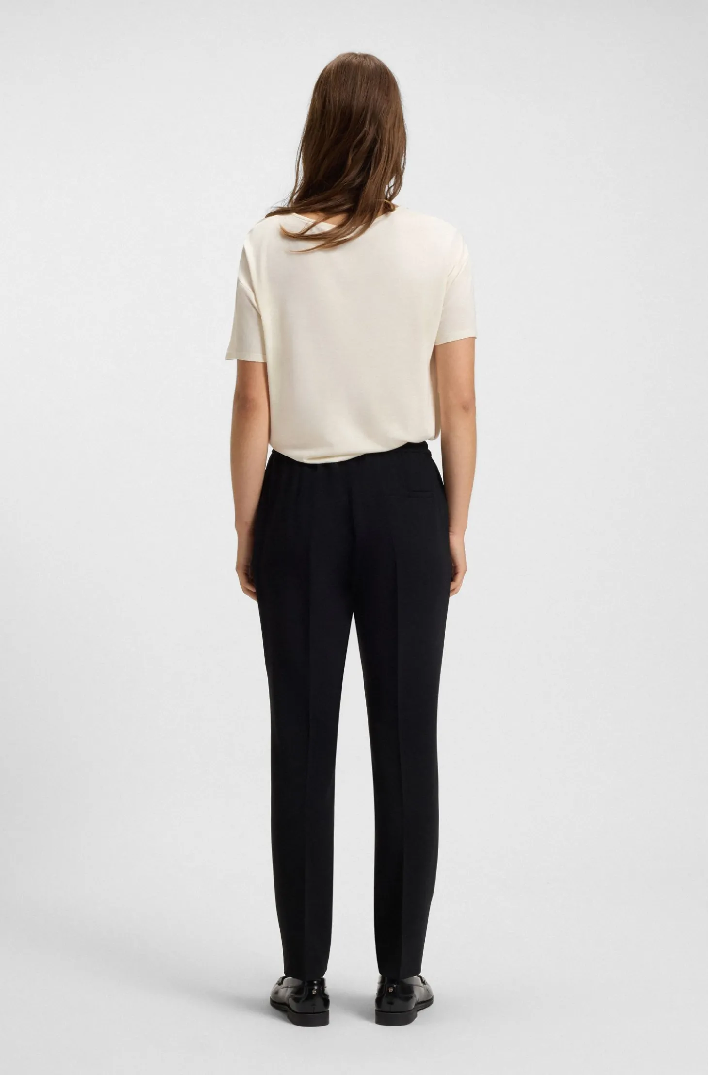 Regular-Fit T-Shirt mit Vorderseite aus Stretch-Seide