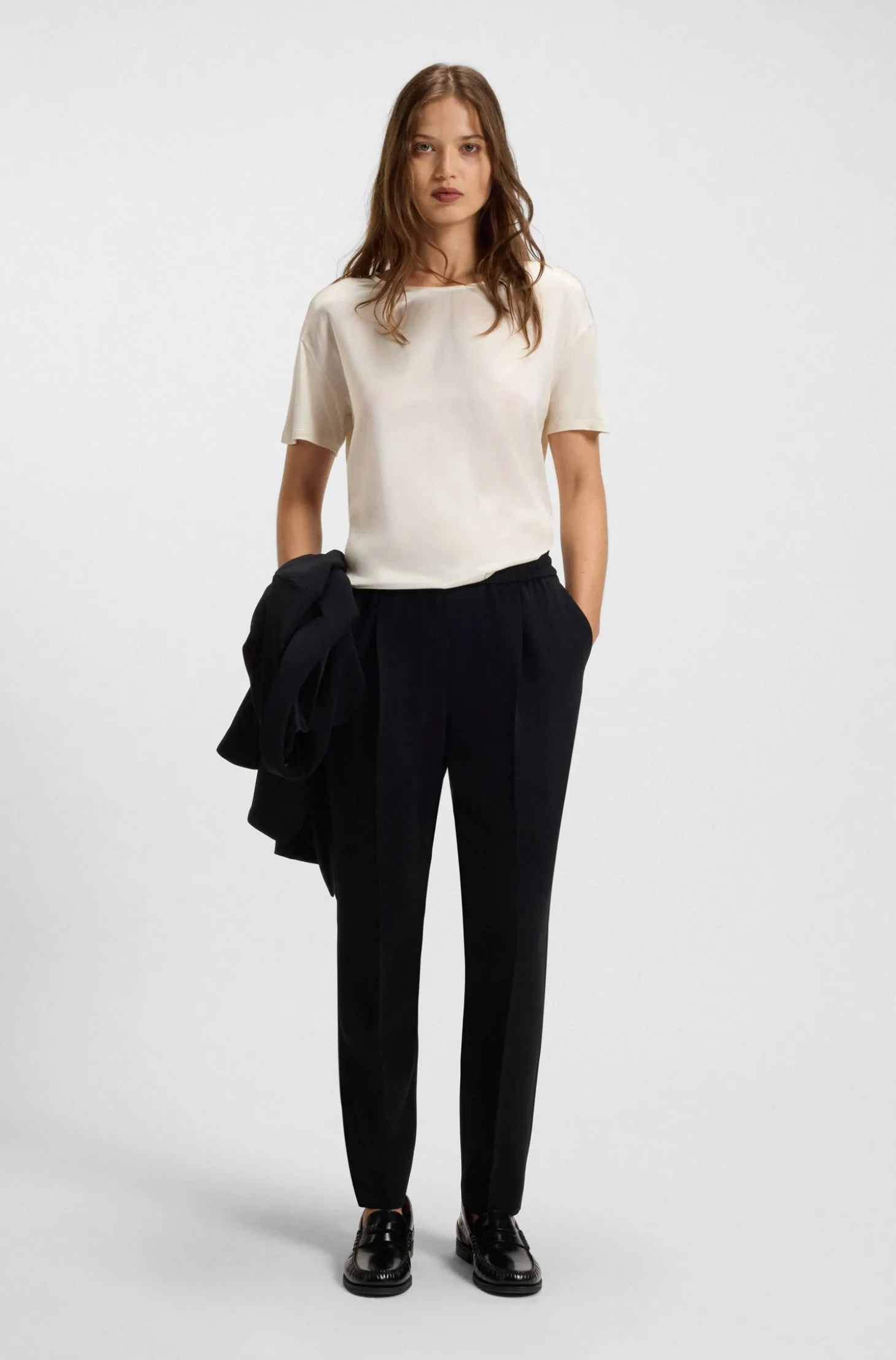 Regular-Fit T-Shirt mit Vorderseite aus Stretch-Seide