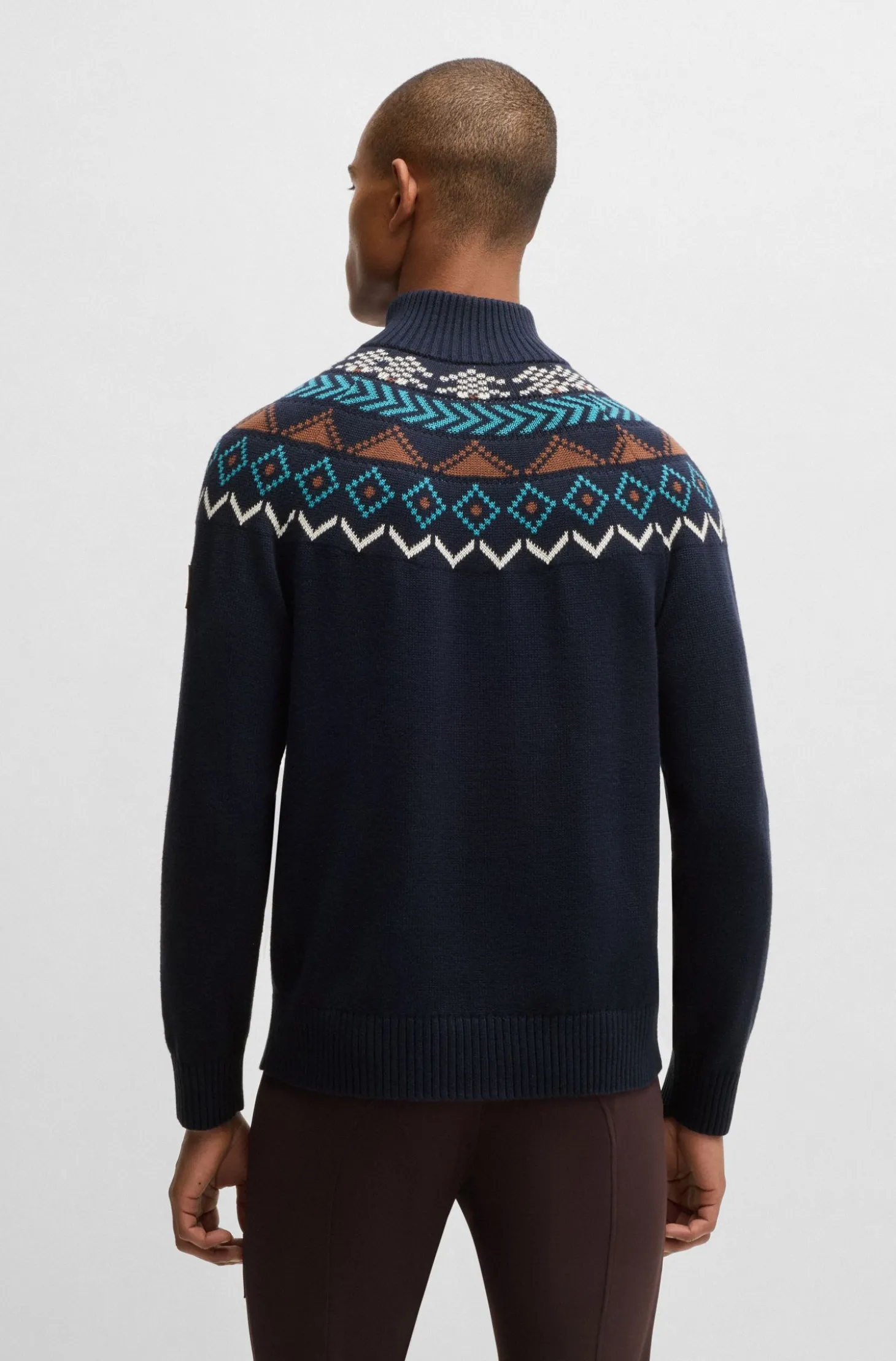 Reitsport-Pullover mit Troyerkragen und Strickmuster