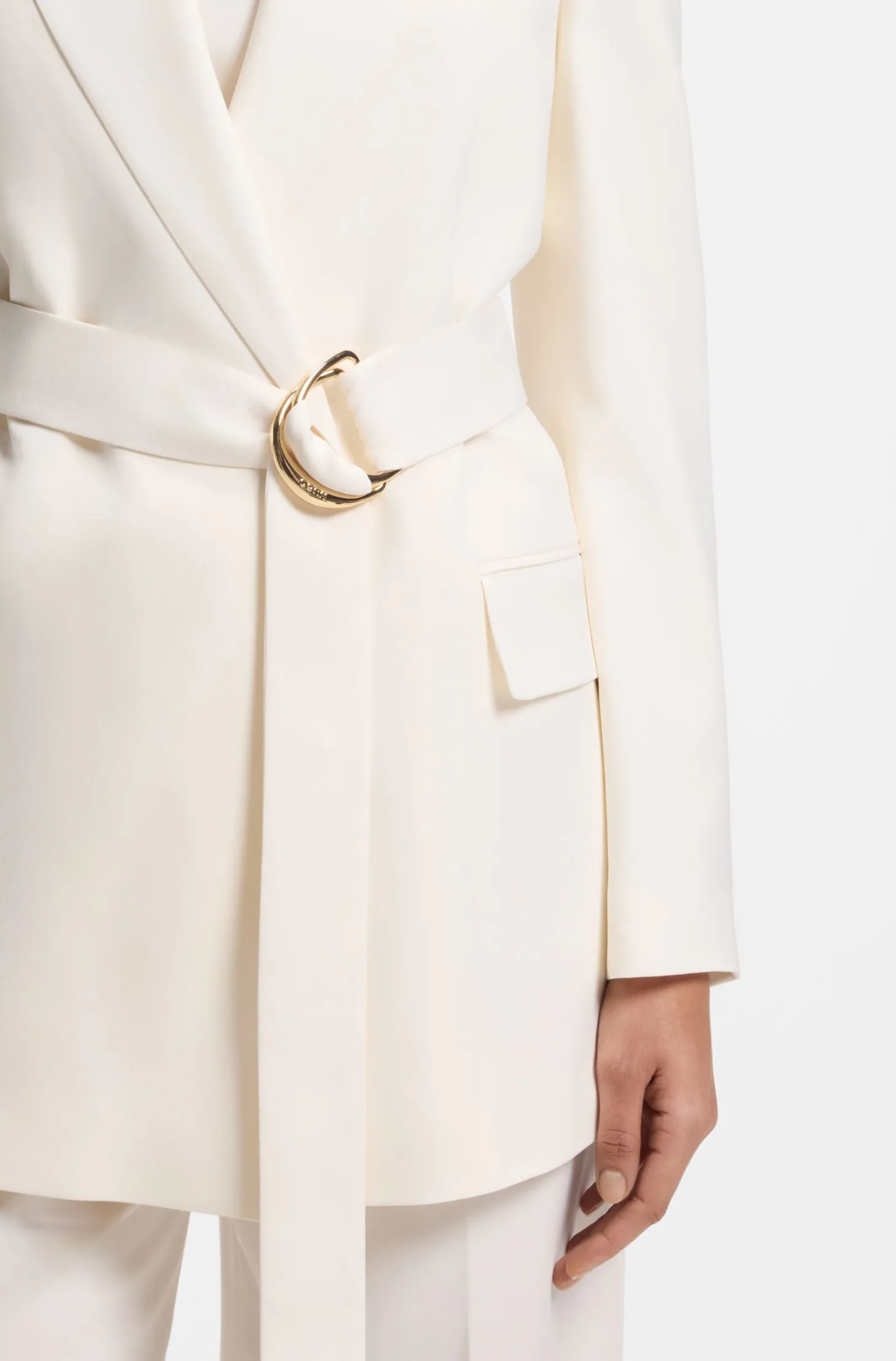 Relaxed Blazer mit D-Ring-Gürtel
