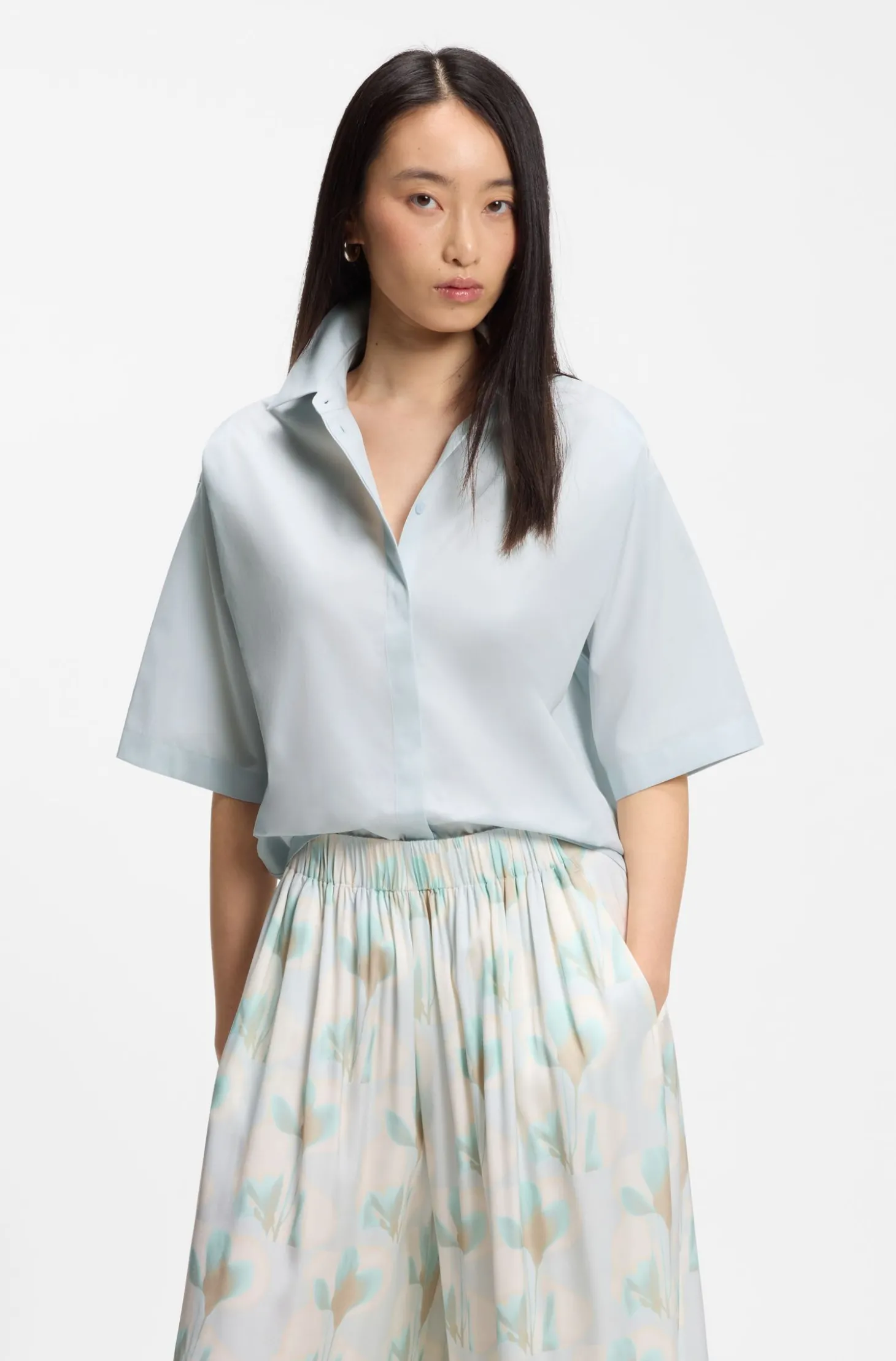 Relaxed-Fit Bluse aus Baumwoll-Popeline mit Spitzkragen