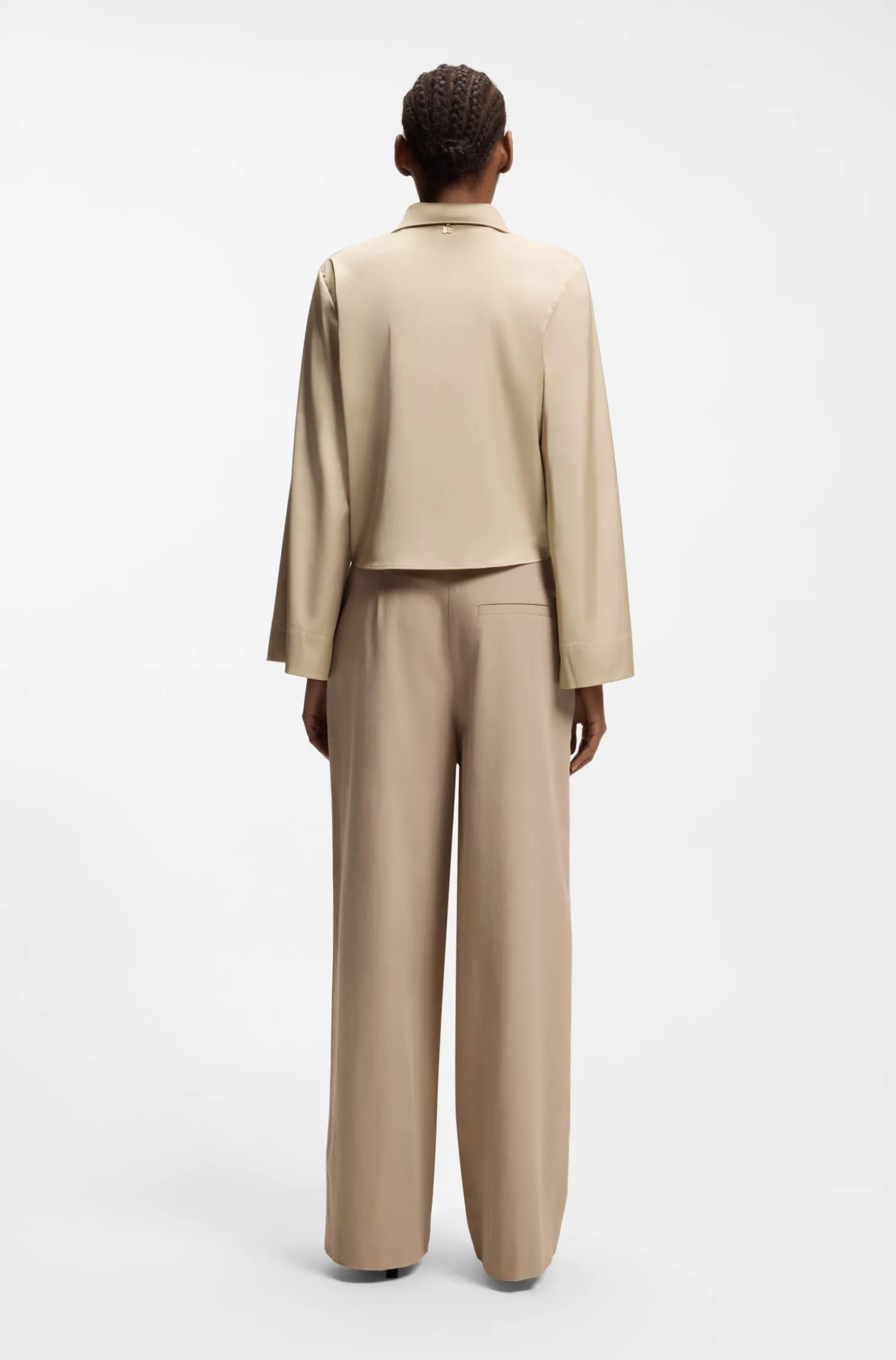 Relaxed-Fit Bluse aus Stretch-Satin mit Krawatten-Detail