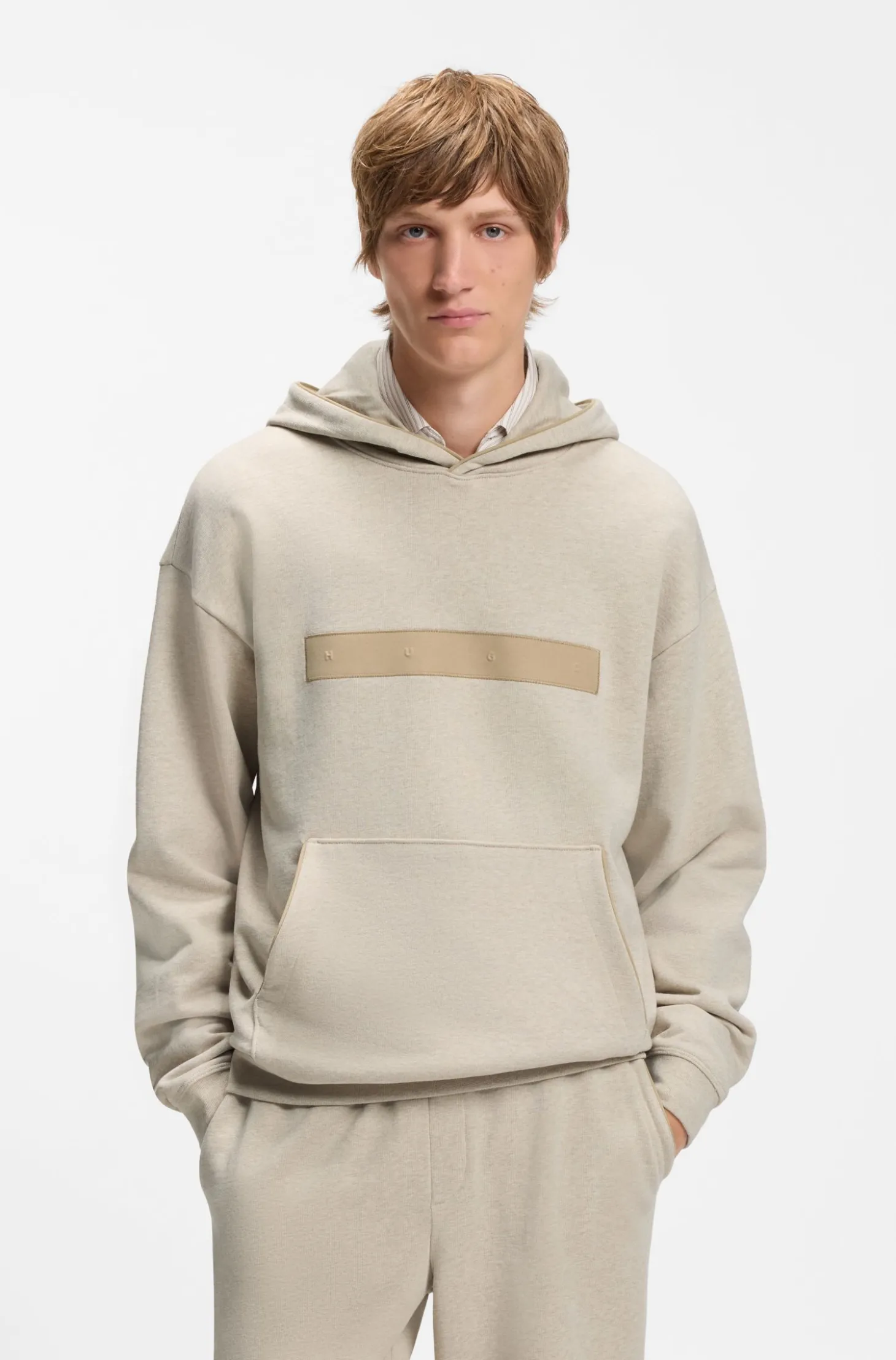 Relaxed-Fit Hoodie aus Baumwollfrottee mit weit gesetztem Logo