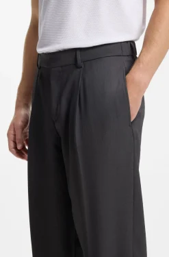 Relaxed-Fit Hose aus Comfort-Stretch-Gewebe