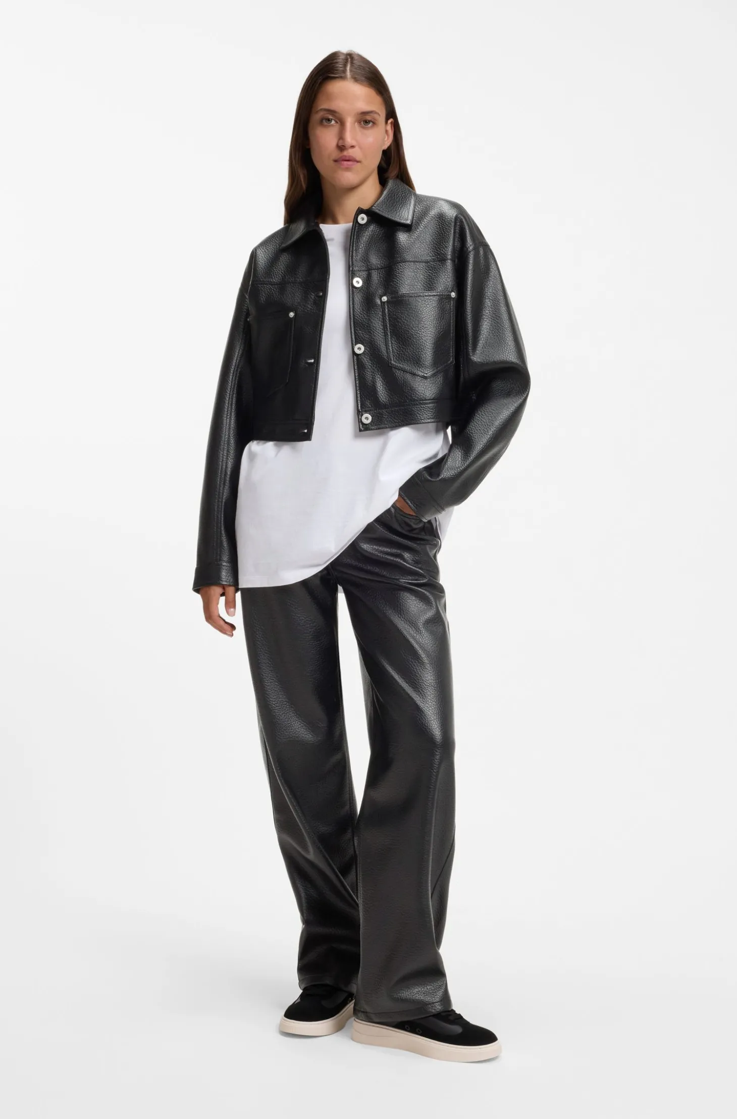 Relaxed-Fit Hose aus Kunstleder mit aufgesetzten Taschen