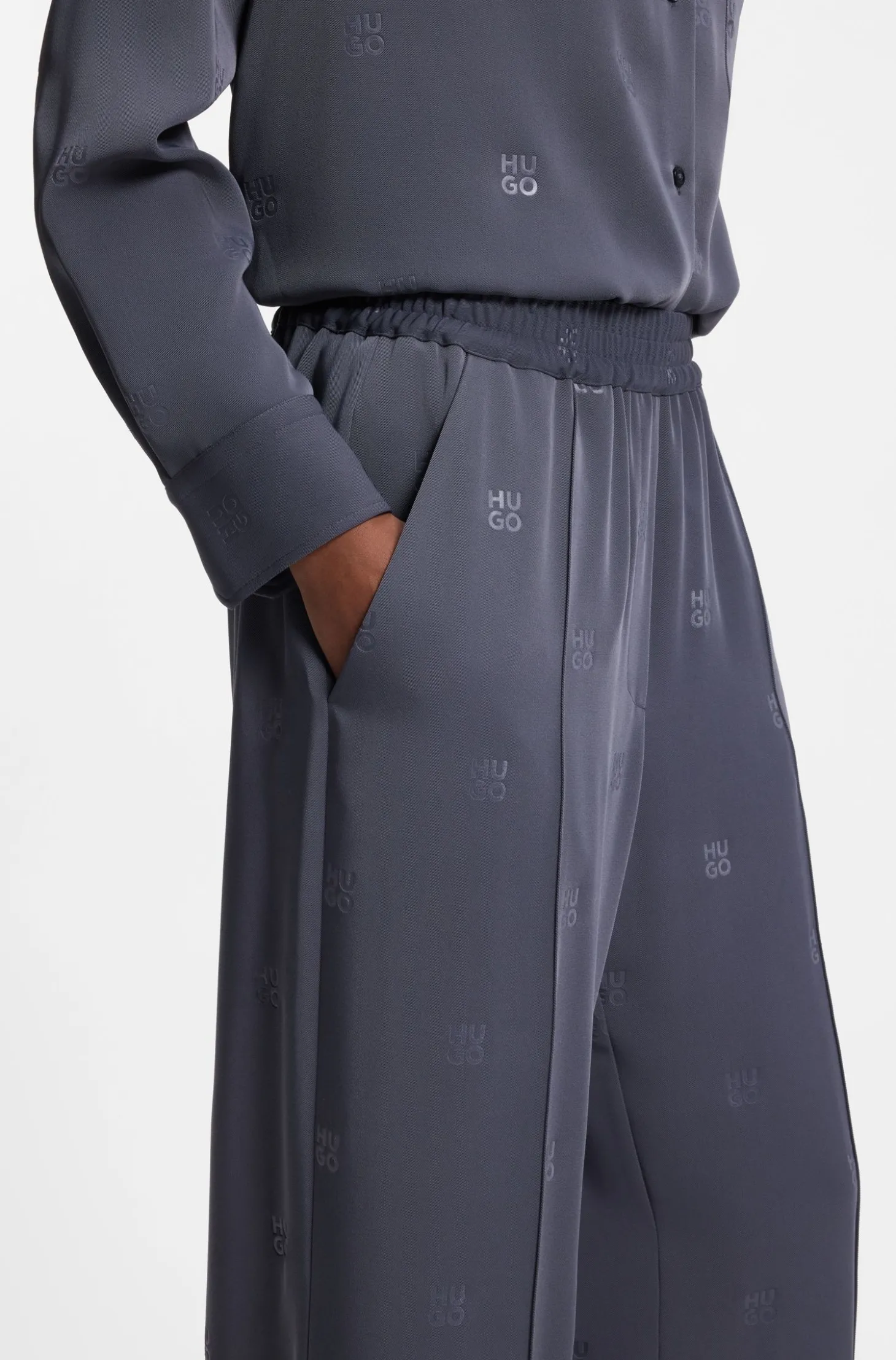 Relaxed-Fit Hose mit Stack-Logos
