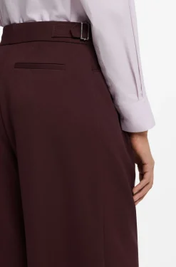Relaxed-Fit Hose mit weitem Beinverlauf