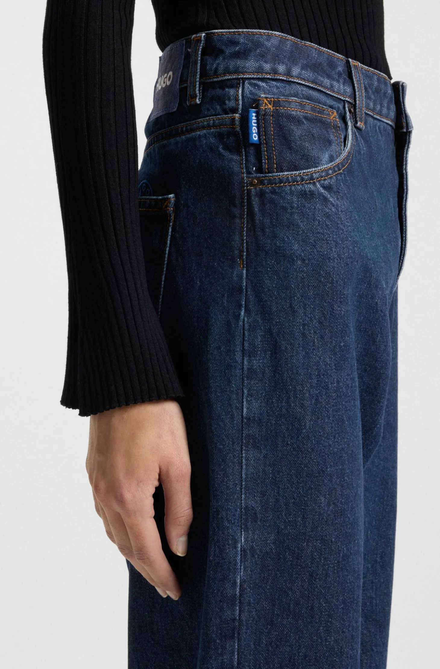 Relaxed-Fit Jeans aus blauem Denim mit Rinse-Waschung