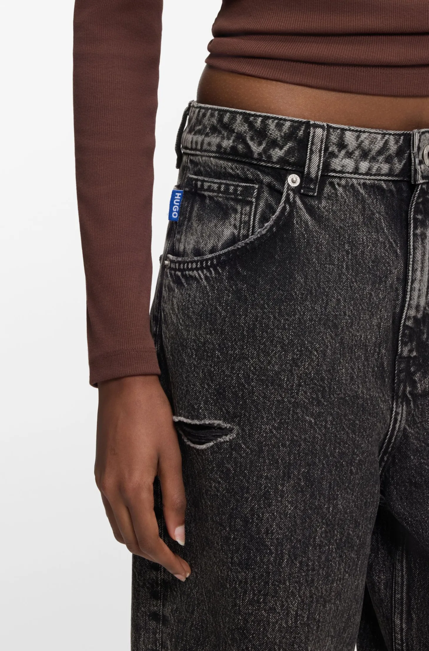 Relaxed-Fit Jeans aus schwarzem, festem Denim in Used-Optik
