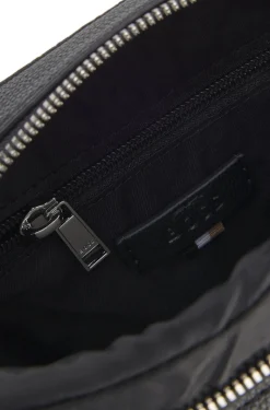 Reporter-Tasche aus genarbtem Kunstleder mit Signature-Stripe-Details