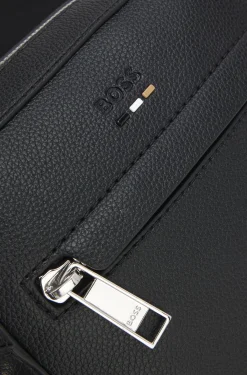 Reporter-Tasche aus genarbtem Kunstleder mit Signature-Stripe-Details
