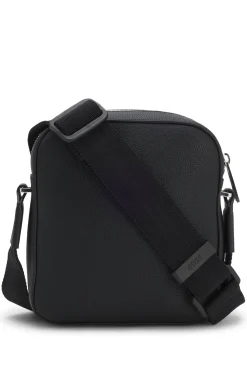 Reporter-Tasche aus genarbtem Kunstleder mit Signature-Stripe-Details