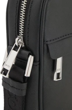 Reporter-Tasche aus recyceltem Leder mit verstellbarem Logo-Riemen