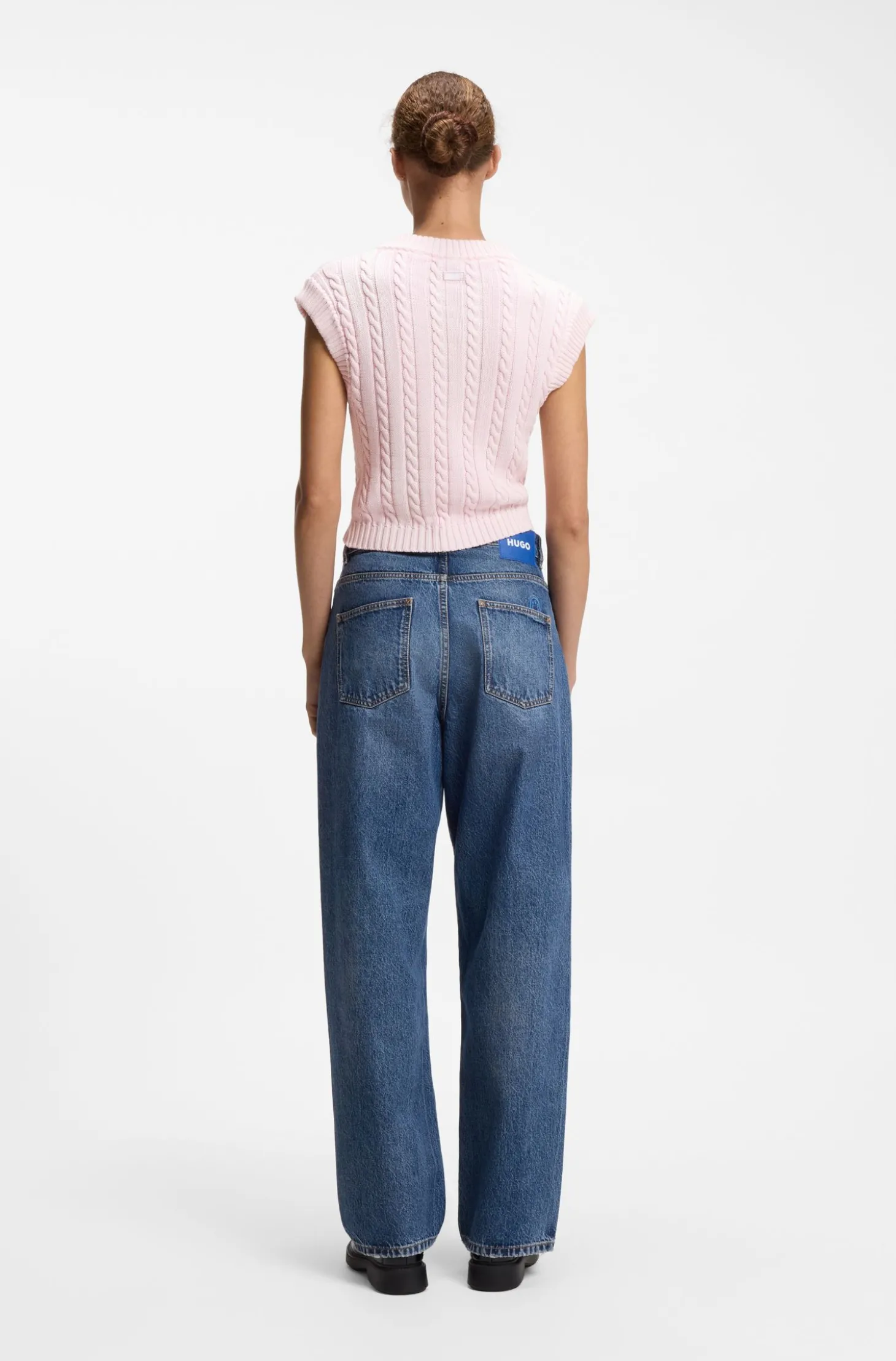 Ärmelloser Pullover aus Baumwolle mit Zopfmuster