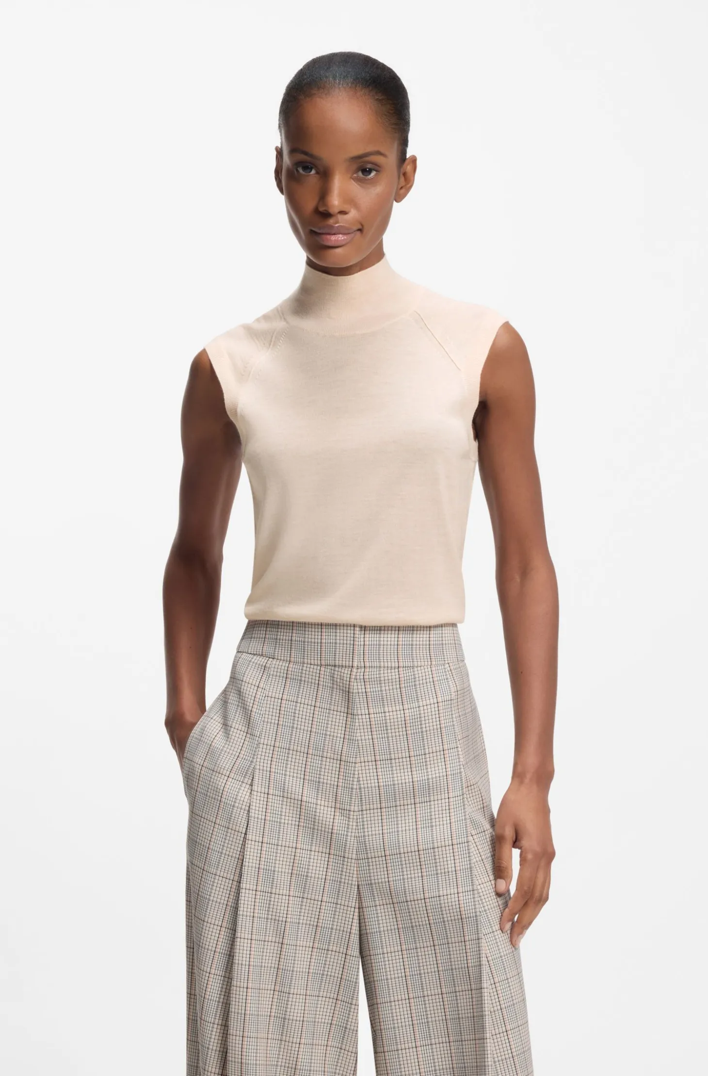 Ärmelloser Pullover aus Merinowolle mit Stehkragen