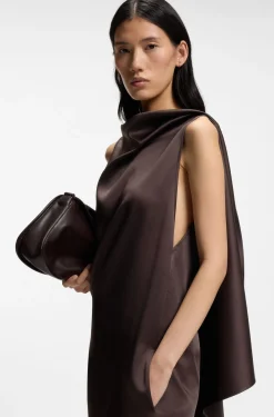 Ärmelloses asymmetrisches Kleid aus drapiertem Sable-Satin
