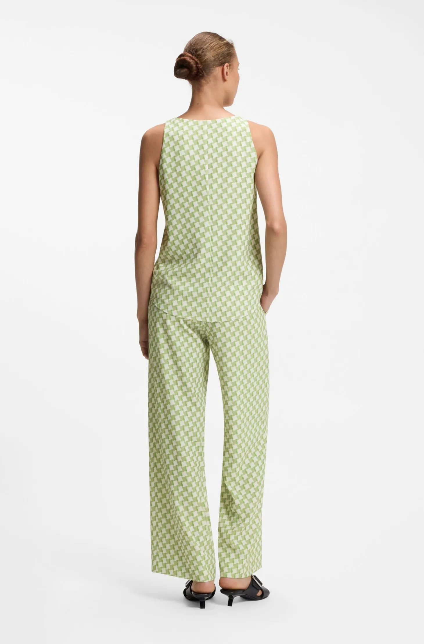 Ärmelloses Top mit geometrischem Print und Pailletten