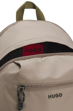 Rucksack mit Kontrast-Logo