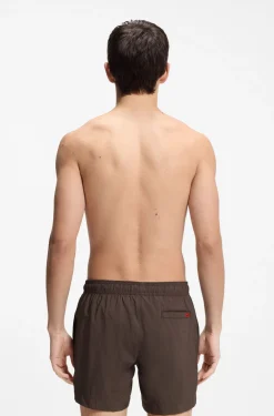 Schnell trocknende Badeshorts mit rotem Logo-Label