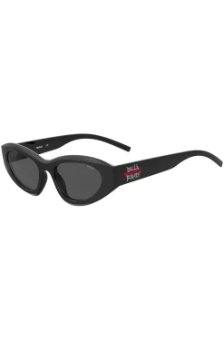 Schwarze HUGO x Bella Poarch Sonnenbrille mit speziellem Branding