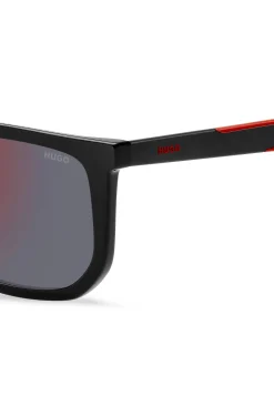 Schwarze Sonnenbrille mit zweifarbigen Bügeln
