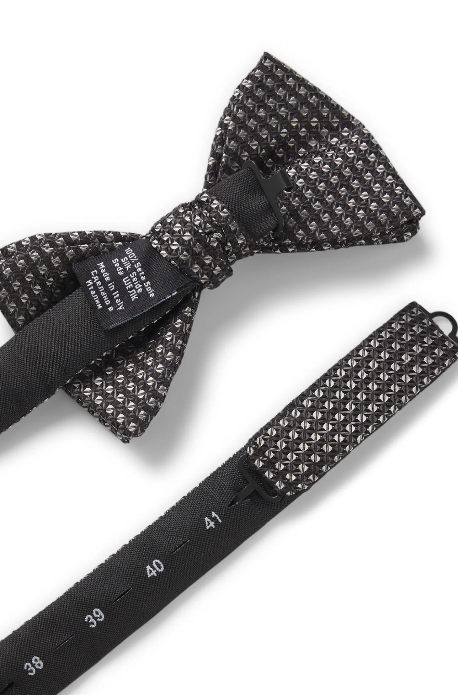 Seidenfliege mit Jacquard-Muster