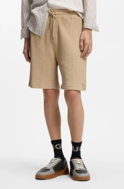 Shorts aus Stretch-Baumwolle mit Knittereffekt