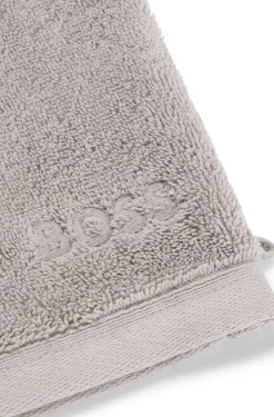 Silberfarbener Waschhandschuh aus ägäischer Baumwolle mit tonalem Logo