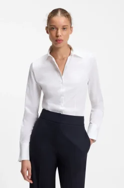 Slim-Fit Bluse aus bügelleichtem Baumwoll-Mix mit Twill-Struktur