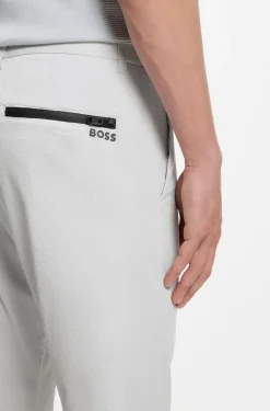 Slim-Fit Chino aus elastischem Seersucker