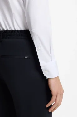Slim-Fit Hemd aus Baumwoll-Mix mit Performance-Stretch