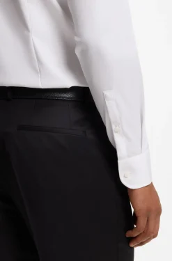 Slim-Fit Hemd aus bügelleichtem Baumwoll-Twill