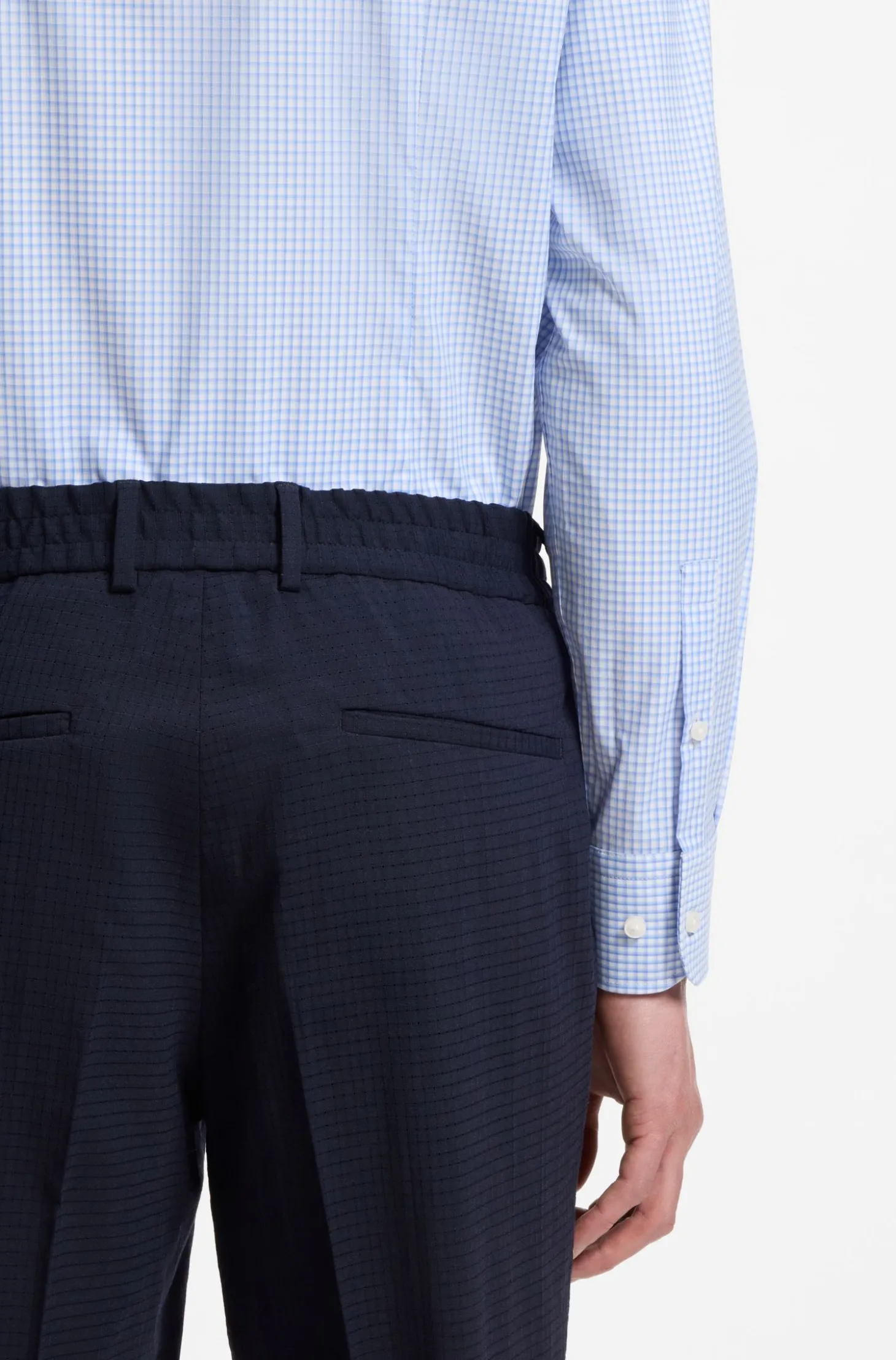 Slim-Fit Hemd aus funktionalem Stretch-Gewebe mit Karomuster