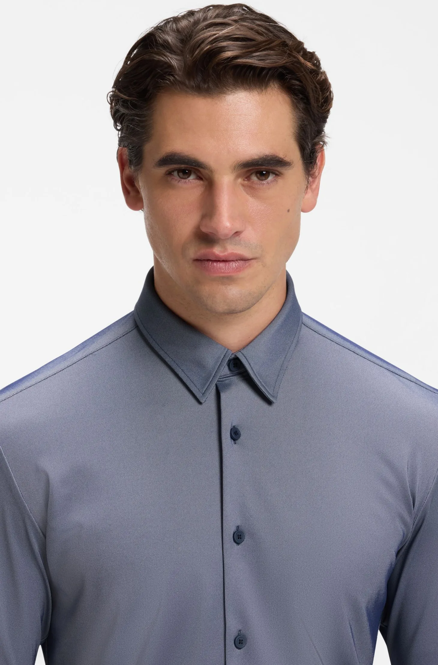 Slim-Fit Hemd aus funktionalem Stretch-Gewebe mit Struktur