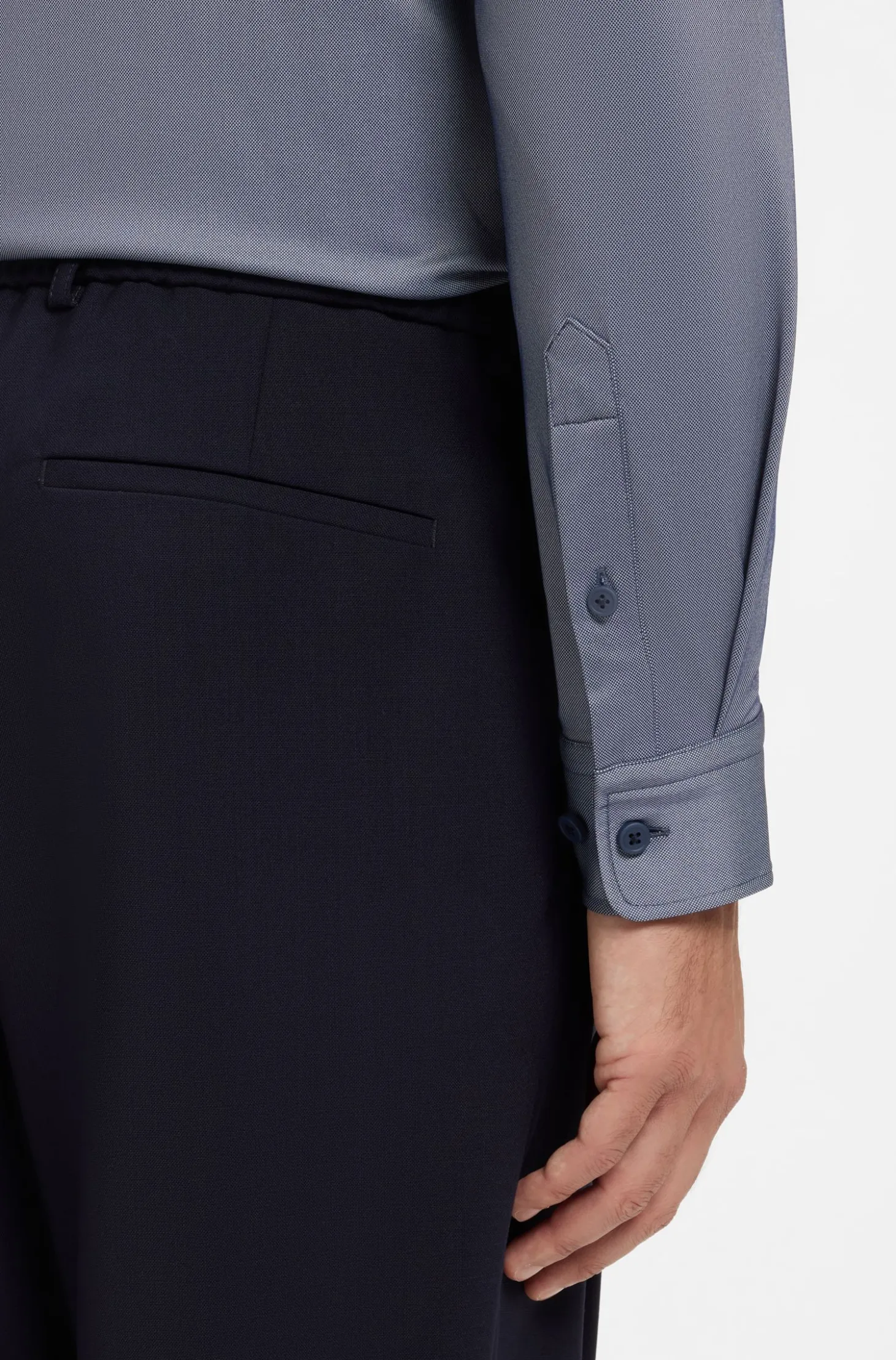 Slim-Fit Hemd aus funktionalem Stretch-Gewebe mit Struktur
