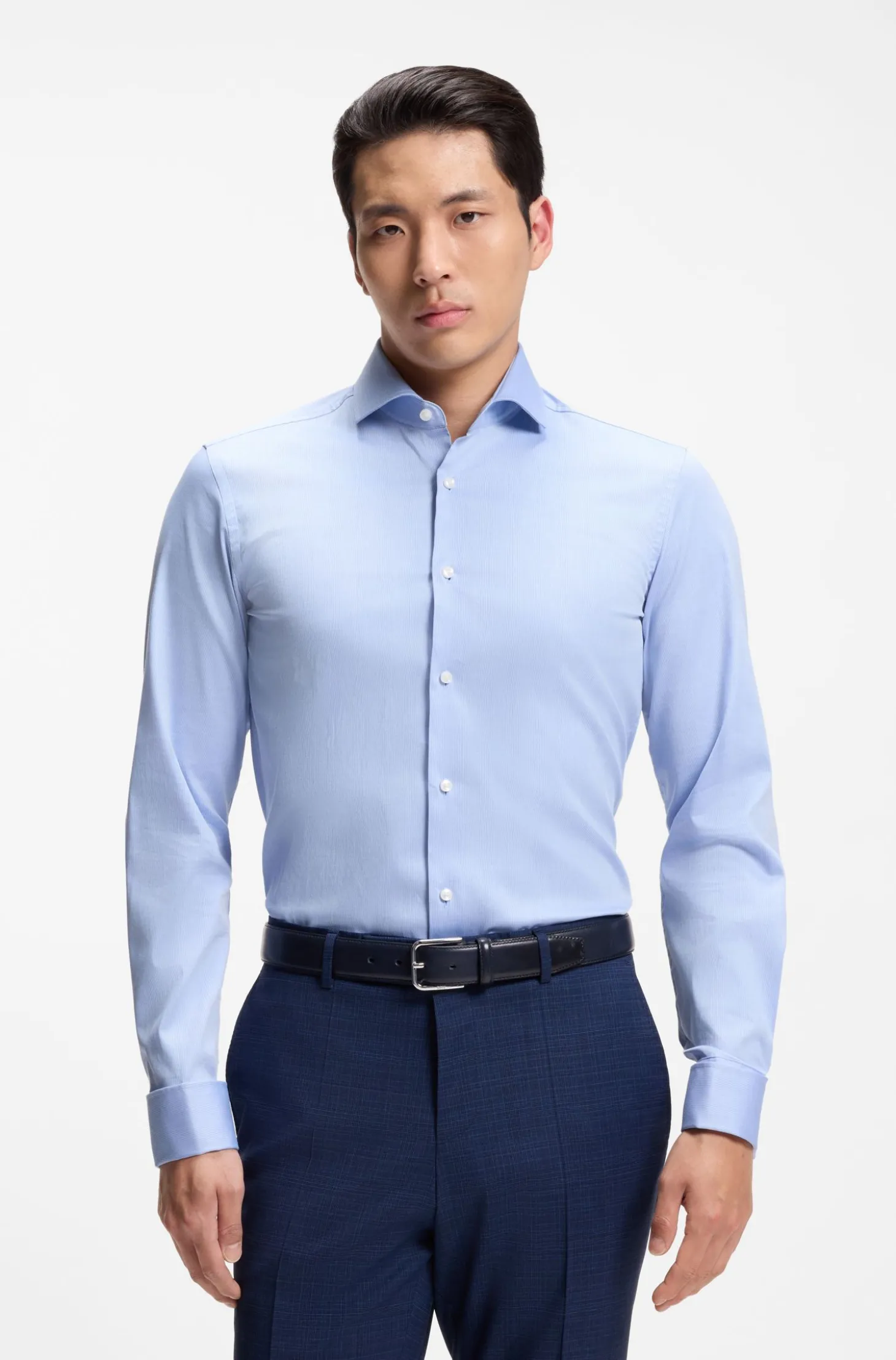 Slim-Fit Hemd aus gestreifter Stretch-Baumwolle mit bügelleichtem Finish