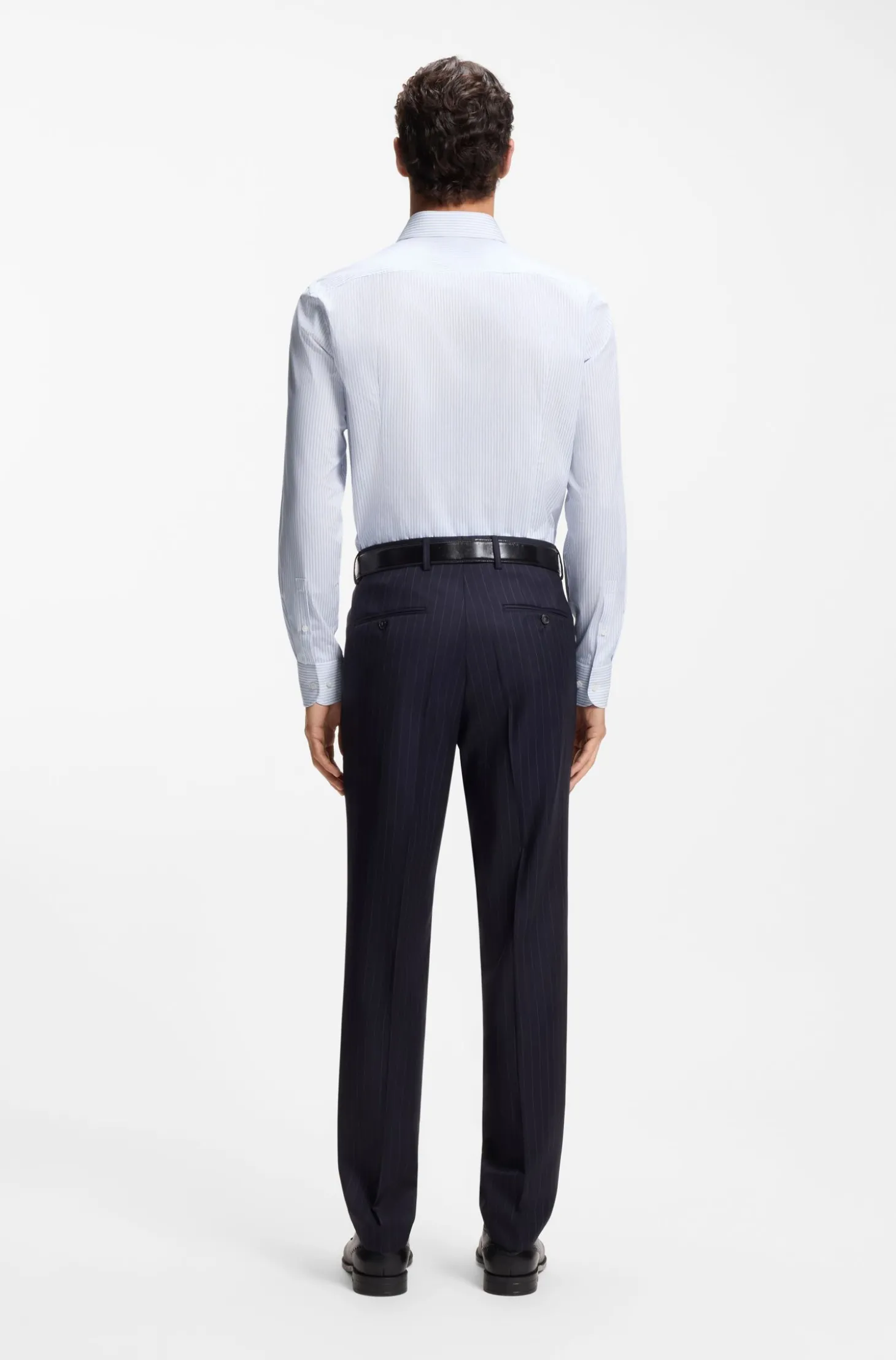 Slim-Fit Hemd aus gestreifter Stretch-Baumwolle mit bügelleichtem Finish