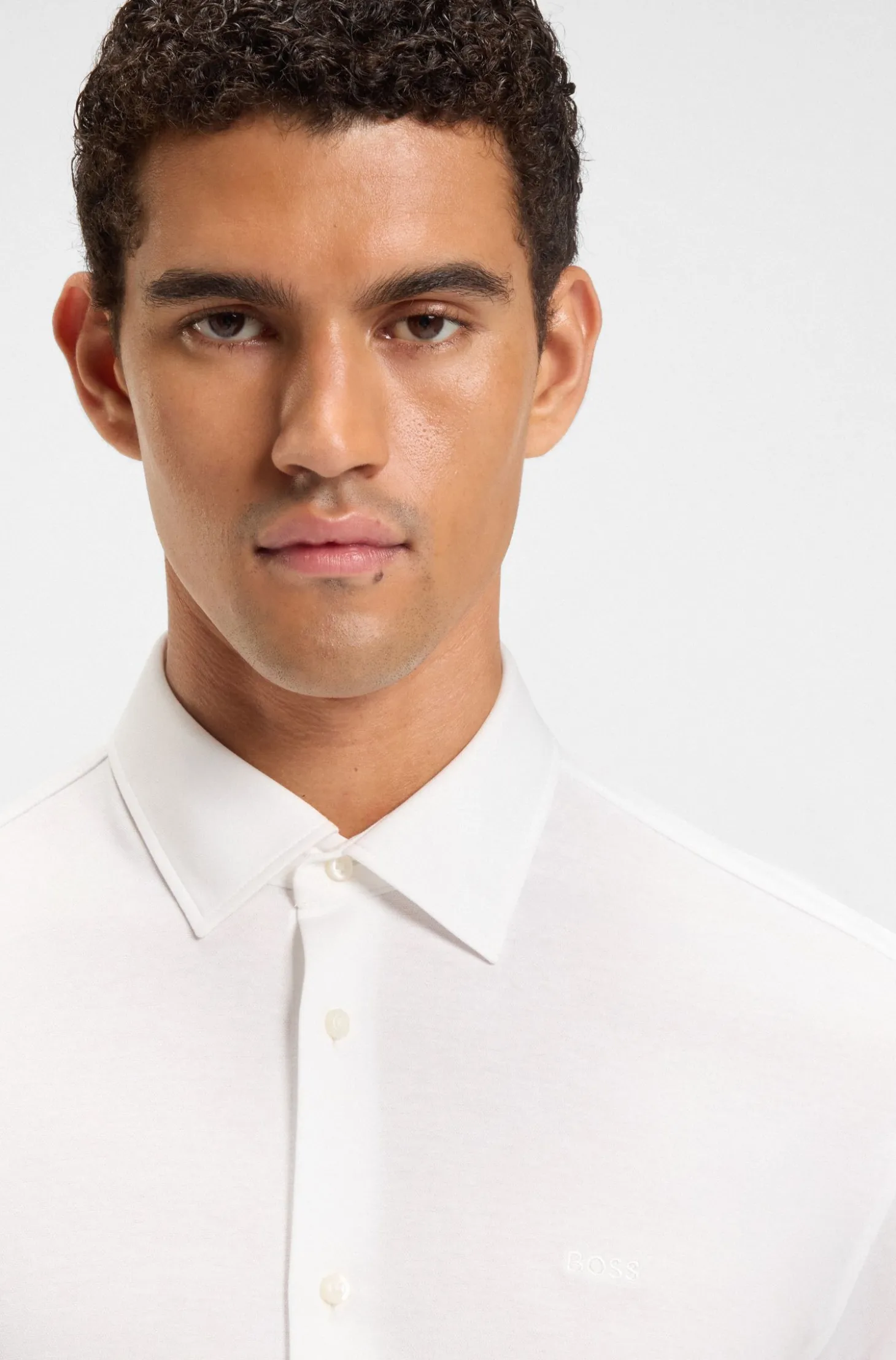 Slim-Fit Hemd aus meliertem Baumwoll-Jersey