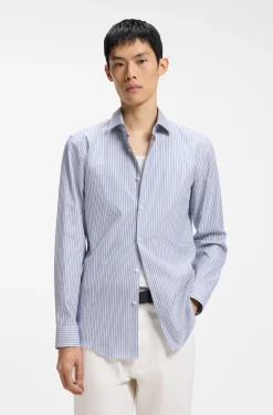 Slim-Fit Hemd aus Oxford-Baumwolle mit Knopfmanschetten
