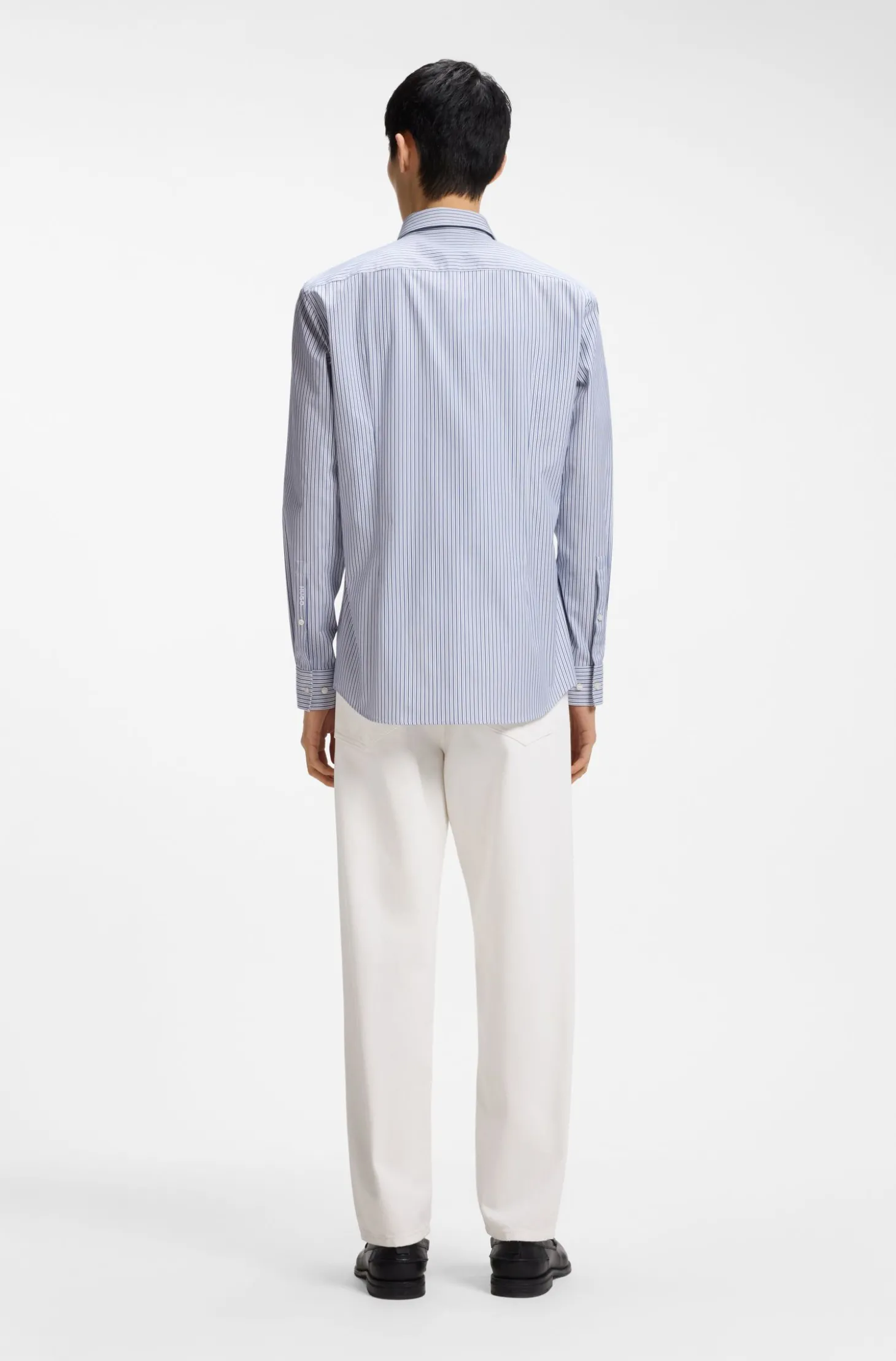 Slim-Fit Hemd aus Oxford-Baumwolle mit Knopfmanschetten