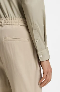 Slim-Fit Hemd aus strukturiertem Performance-Stretch-Gewebe
