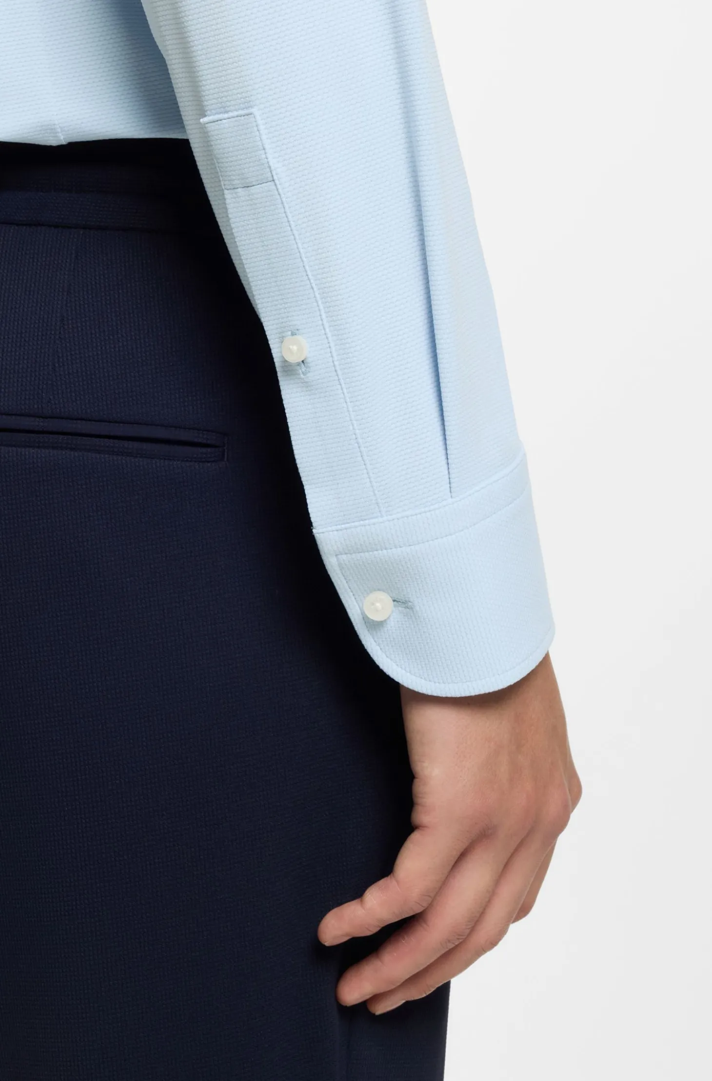 Slim-Fit Hemd aus strukturiertem Performance-Stretch-Jersey