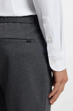 Slim-Fit Hemd aus strukturiertem Performance-Stretch-Jersey