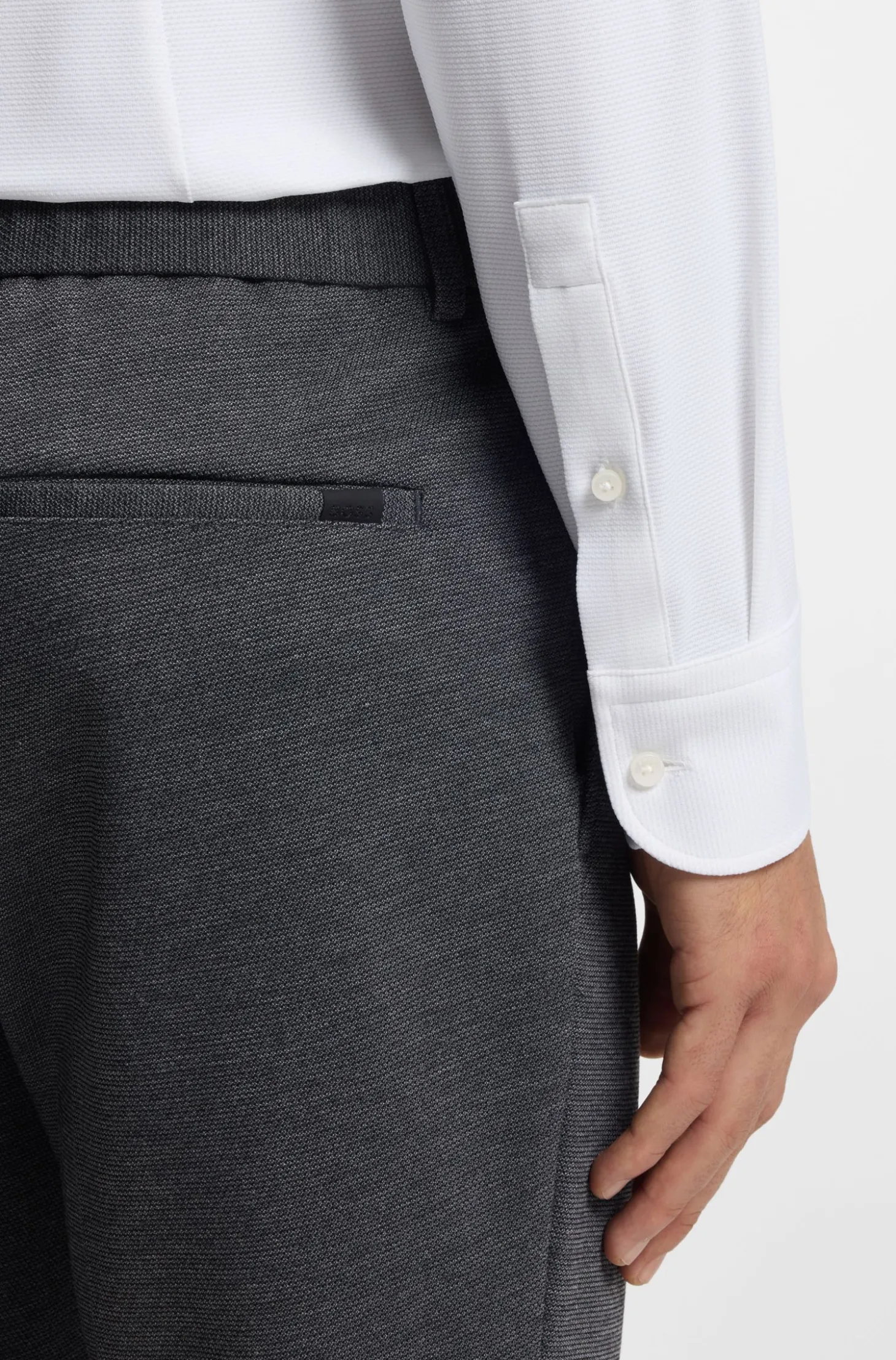 Slim-Fit Hemd aus strukturiertem Performance-Stretch-Jersey