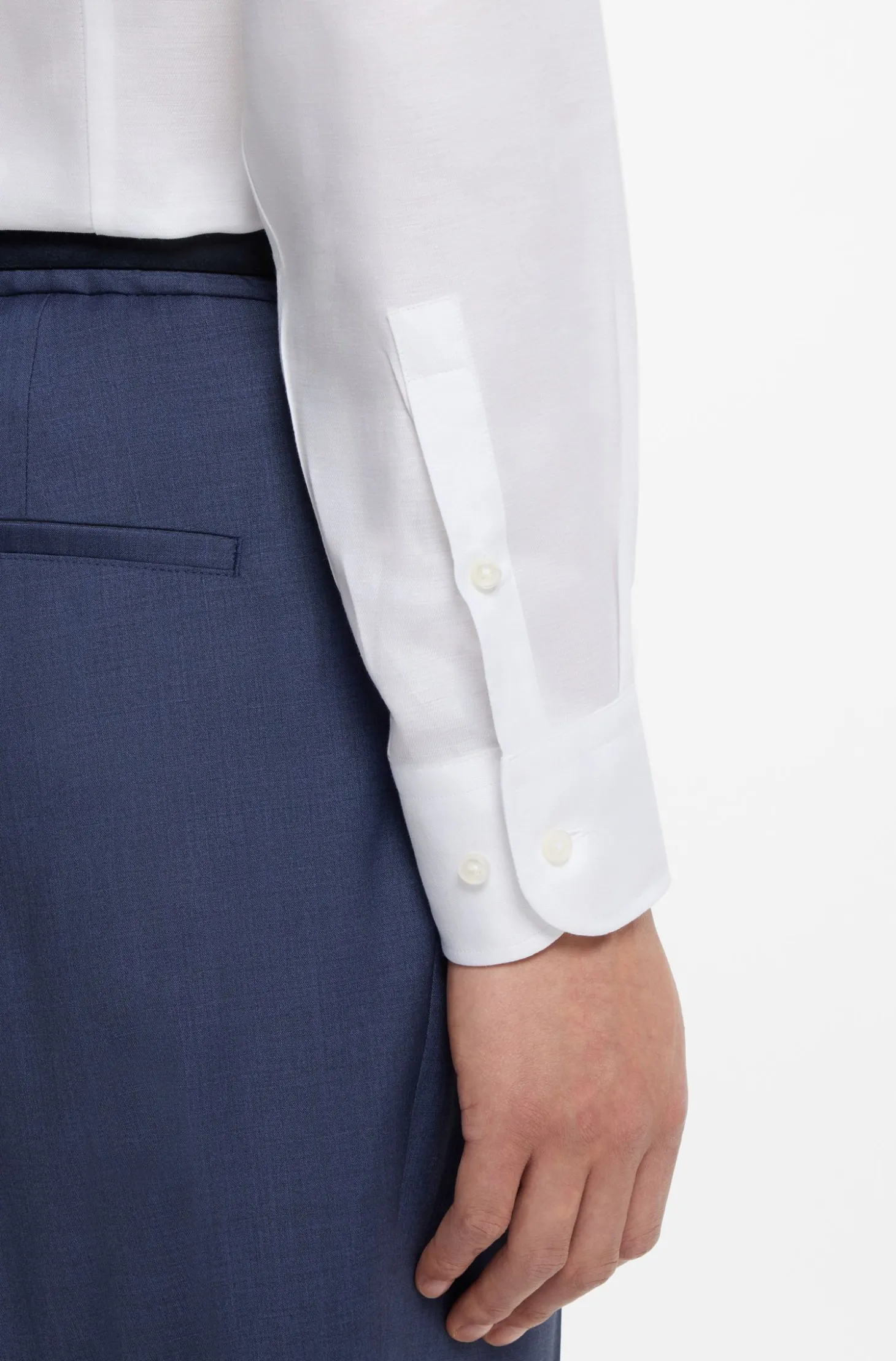 Slim-Fit Hemd aus Twill aus einem Leinen-Mix