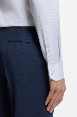 Slim-Fit Hemd mit Streifen aus in Italien gefertigter Baumwolle