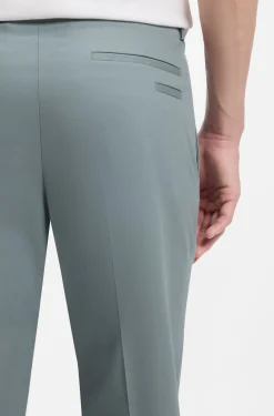 Slim-Fit Hose aus Baumwolle, Seide und Stretch