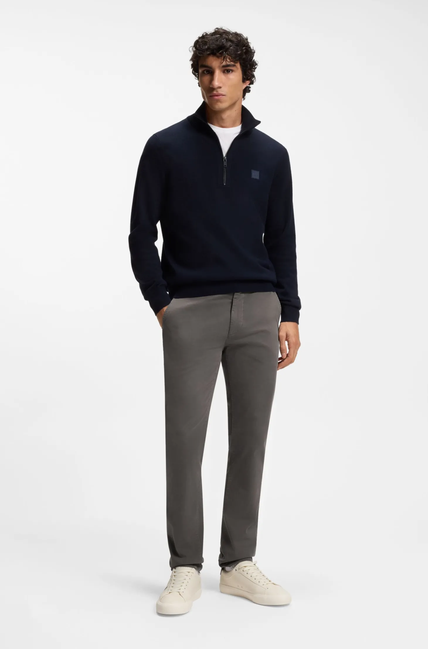 Slim-Fit Hose aus überfärbtem elastischem Satin